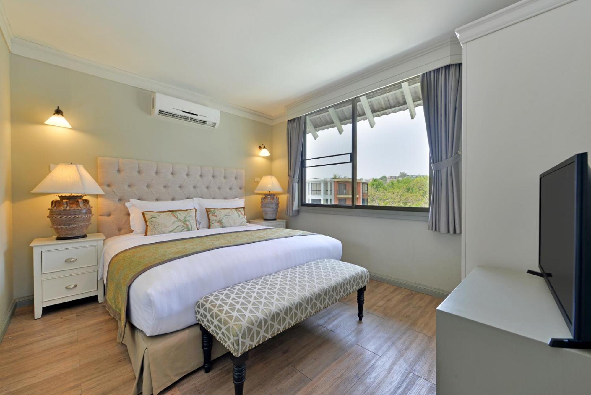 Anantasila Beach Resort HHQ Exterior photo